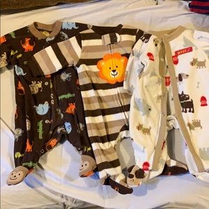 3 Carter’s PJ’s